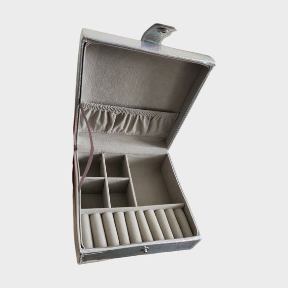 Iridescent Glam Pouches and Jewelry Box Set - 3 pcs - Picture 10 of 13